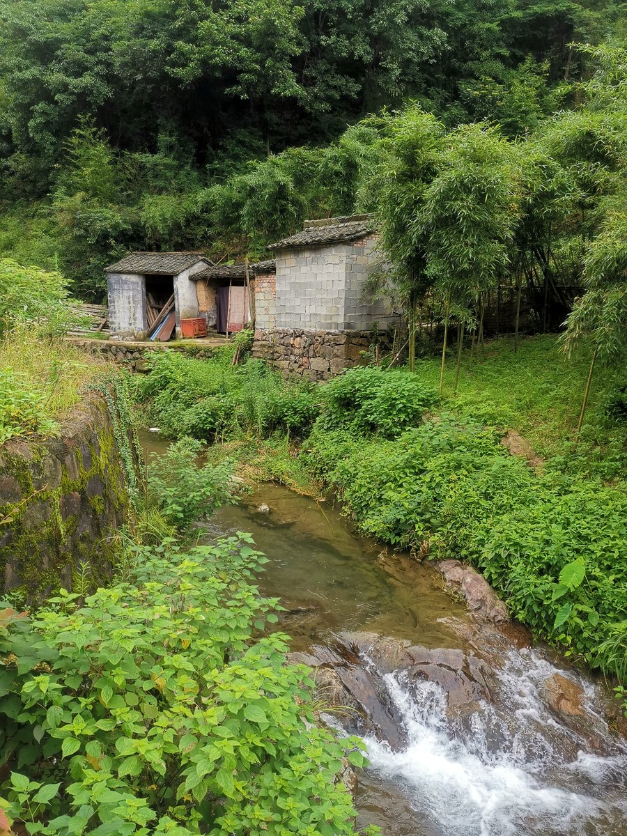 上青古道 · 村溪人家