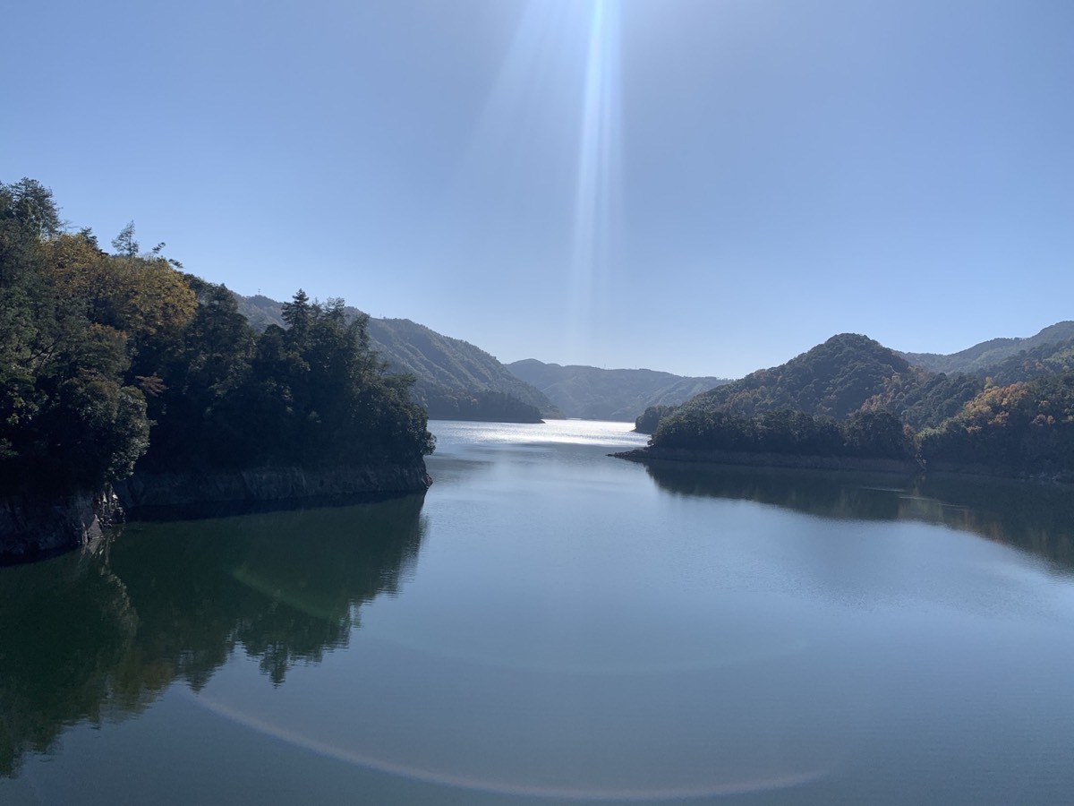 贵门 · 坝上望湖