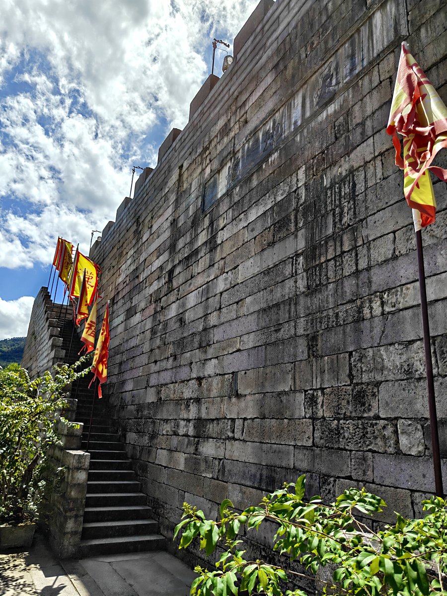 呈坎 · 登城墙看村