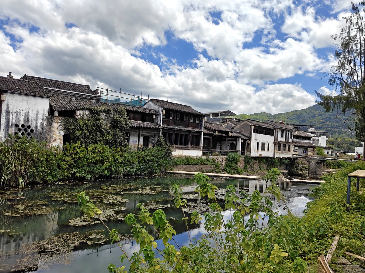 呈坎 · 沿水村落倒影
